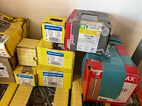 22 dozen nagelpluggen; houtboutschroeven; schroeven; spanstiften - afbeelding 6 van  7
