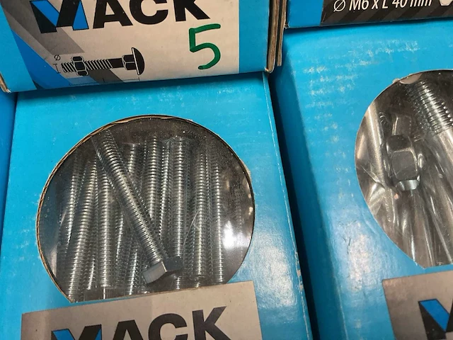 22 dozen tapbouten met moer; moeren - afbeelding 8 van  9