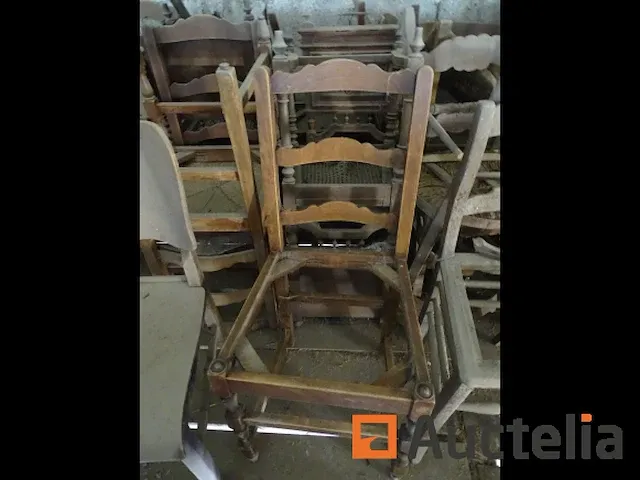 22 houten stoelen - afbeelding 1 van  7