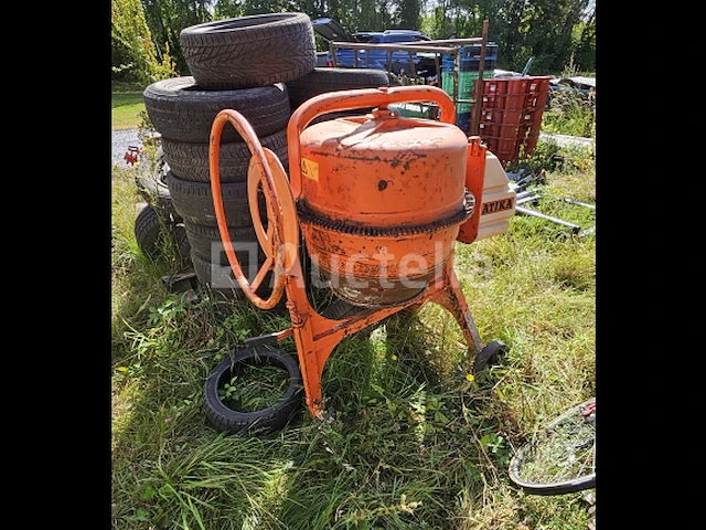 220 v betonmixer - afbeelding 2 van  3