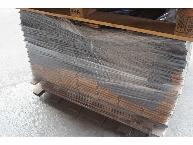 22.26 m² eiken planchetten 20mm - afbeelding 4 van  5