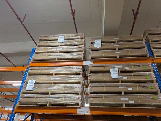 22x grote kist + 88x pallet pdlc white 0.38 - afbeelding 9 van  21