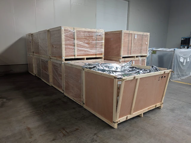 22x grote kist + 88x pallet pdlc white 0.38 - afbeelding 16 van  21