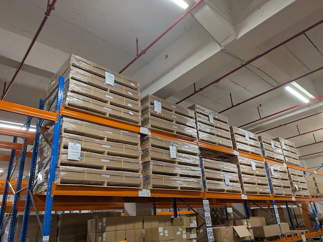 22x grote kist + 88x pallet pdlc white 0.38 - afbeelding 18 van  21