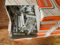 23 dozen pluggen - afbeelding 3 van  4