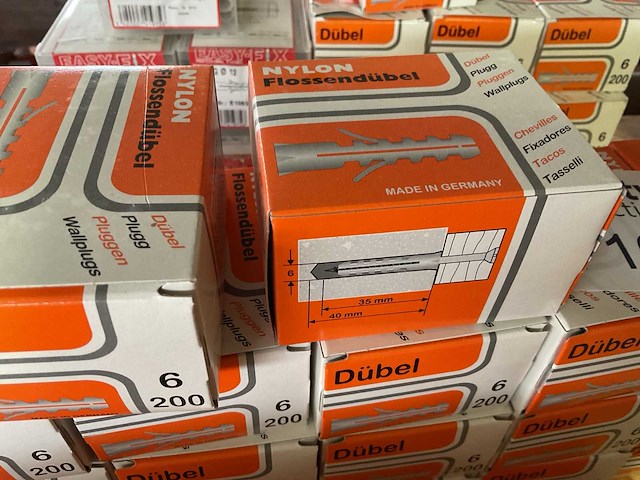 23 dozen pluggen - afbeelding 4 van  4
