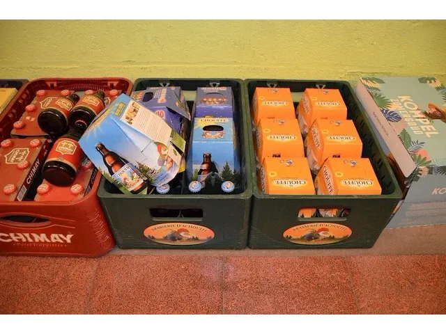 23 fl. palm 25cl, 38 fl. gentse strop blond 33cl, 64 fl. grimbergen dubbel 33cl, 32 fl. grimbergen blond 33cl, 40 fl. kasteelbier tripple 33cl, 72 fl. kasteelbier rouge 33cl, 23 fl. maredsous bruin 33cl - afbeelding 2 van  10