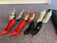 23 paar diverse hakken/sandalen en laarzen - afbeelding 2 van  7