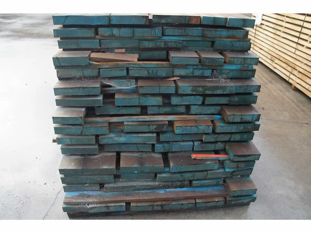 2,31 m³ eiken planken 42mm - afbeelding 3 van  4