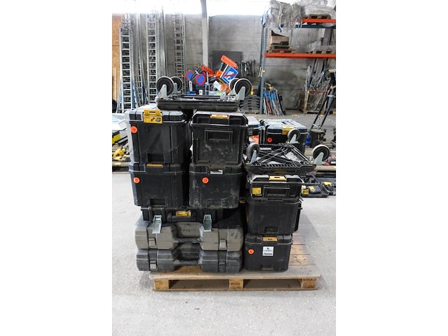 23x lege werkkoffer dewalt - afbeelding 2 van  6