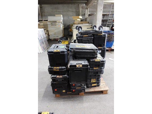 23x lege werkkoffer dewalt - afbeelding 4 van  6