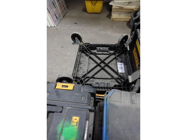 23x lege werkkoffer dewalt - afbeelding 6 van  6