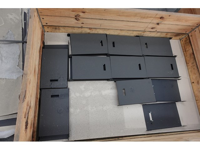 23x pallet metalen onderdelen laadpaalproductie - afbeelding 6 van  15