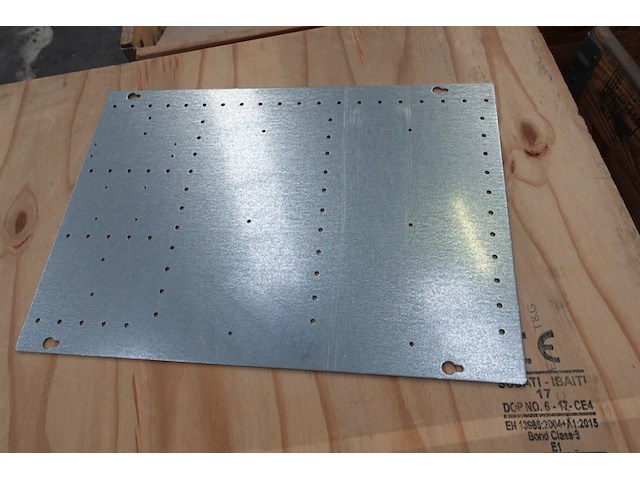 23x pallet metalen onderdelen laadpaalproductie - afbeelding 13 van  15