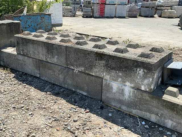 24 betonnen legoblokken - afbeelding 4 van  5