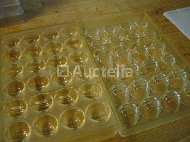 24 chocoma2 pralinévormen - afbeelding 5 van  8