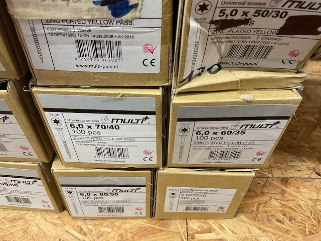 24 dozen spaanderplaatschroeven - afbeelding 6 van  10