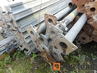 24 etançons