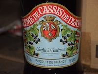 24 flessen à 70cl likeur créme de cassis de dijon, charles le téméraire, 16% - afbeelding 2 van  2