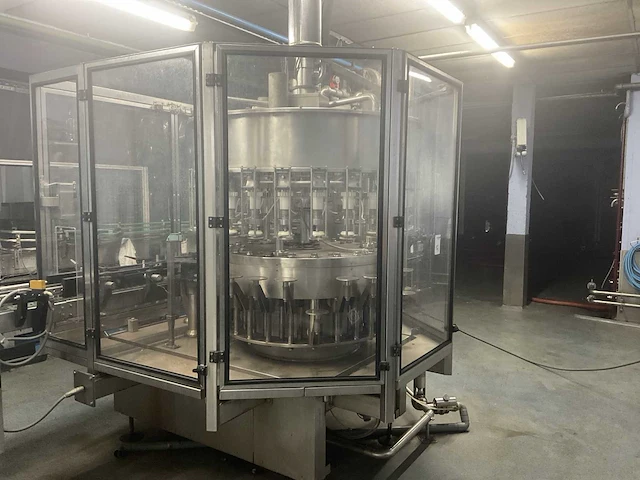 24-kops bottelmachine - afbeelding 1 van  8