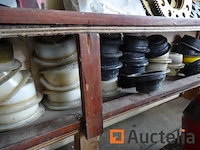 24 kunststof velgen, 4 metalen velgen - afbeelding 4 van  5