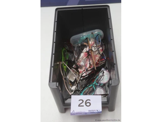 24 leesbrillen - afbeelding 1 van  2