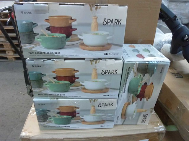 24 pannen - afbeelding 1 van  2