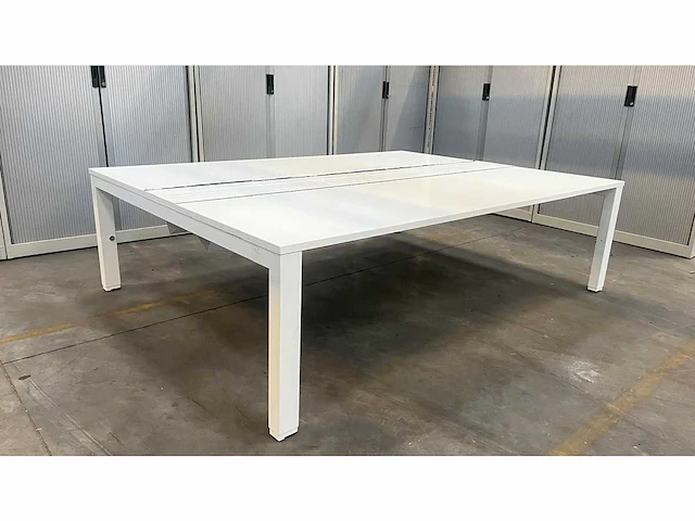 2/4 persoons vergadertafel/bureau - bureau (2x) - afbeelding 2 van  9