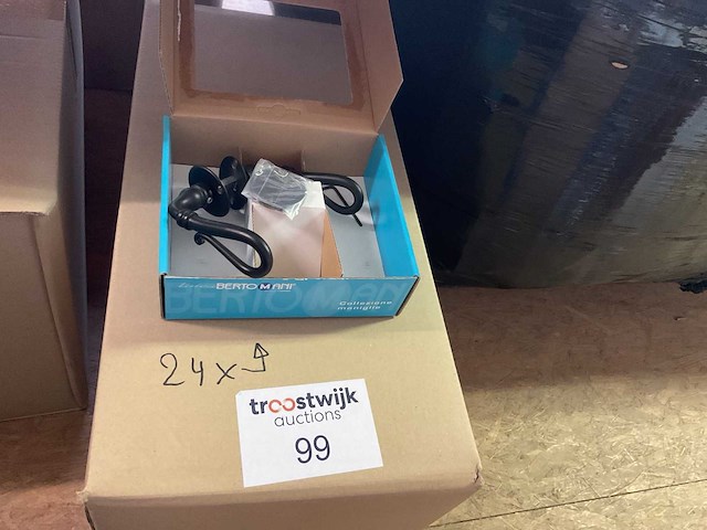 24 rustieke zwarte deurklinken - afbeelding 1 van  6