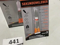 24 tubes secondenlijm houdbaar tot 12/28 - afbeelding 1 van  3