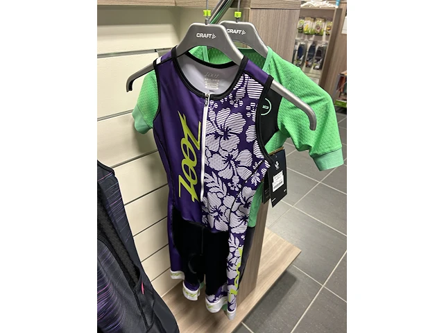 24 x trisuits - afbeelding 2 van  11