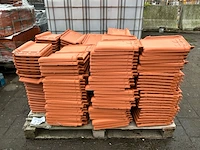 240 oranje dakpannen koramic - afbeelding 1 van  6
