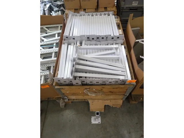 240x metalen hanger - afbeelding 4 van  5