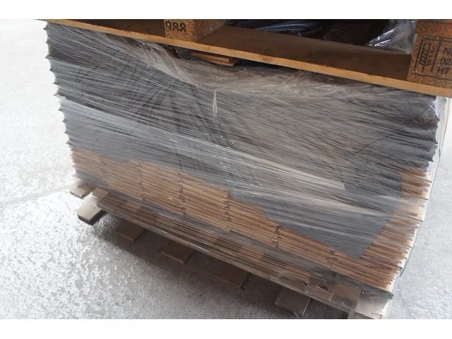 24,78 m² eiken planchetten 20mm - afbeelding 2 van  3