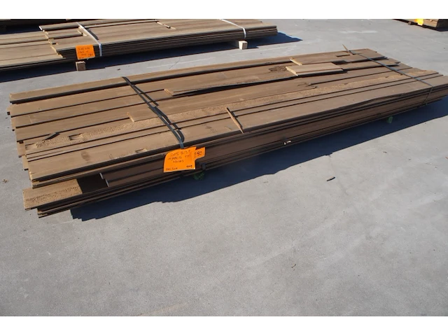 24,97 m² ayous thermo divers - afbeelding 1 van  6