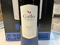 24x fles rode wijn gallo merlot 2017 - afbeelding 2 van  4
