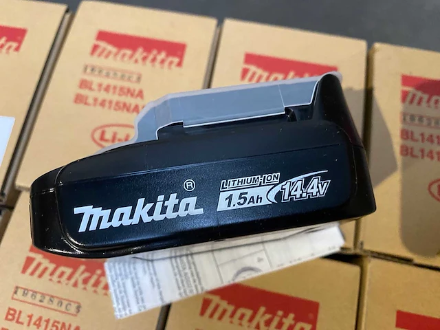 24x makita bl1415na 14,4v 1,5ah lithium-ion batterij - afbeelding 2 van  3