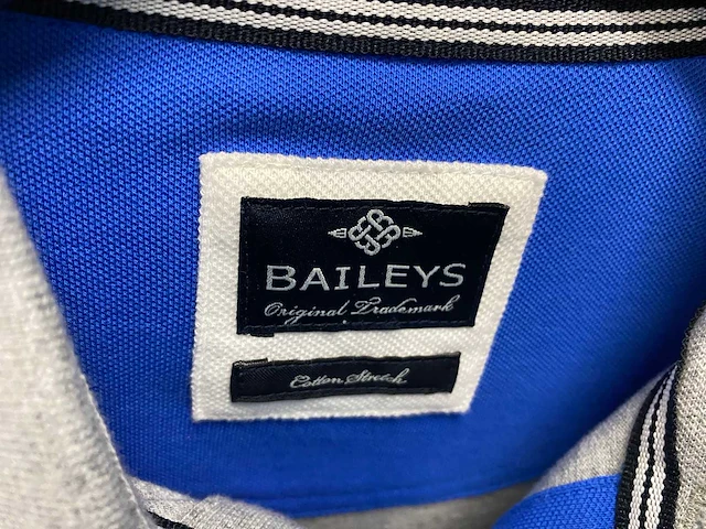 24x polo shirt, diverse merken, maten, kleuren en modellen. - afbeelding 7 van  9