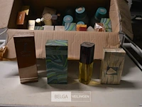 ±25 div soorten klassieke parfum en badschuim - afbeelding 2 van  4