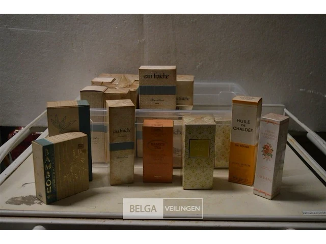 ±25 div soorten klassieke parfums - afbeelding 1 van  5
