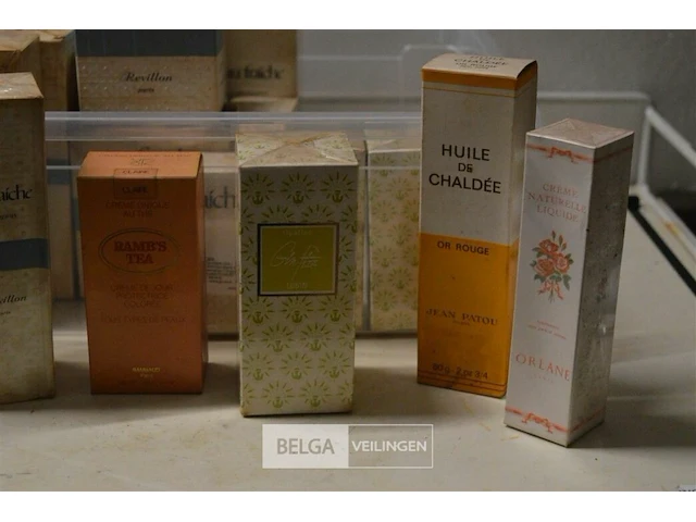 ±25 div soorten klassieke parfums - afbeelding 3 van  5