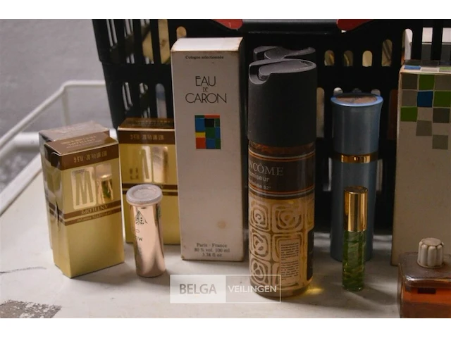 ±25 div soorten klassieke parfums - afbeelding 2 van  5