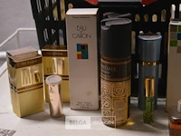 ±25 div soorten klassieke parfums - afbeelding 2 van  5