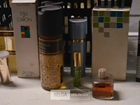 ±25 div soorten klassieke parfums - afbeelding 3 van  5