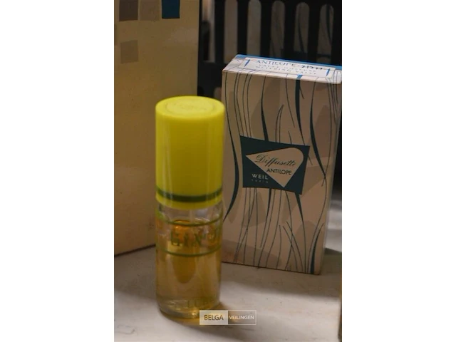 ±25 div soorten klassieke parfums - afbeelding 2 van  4
