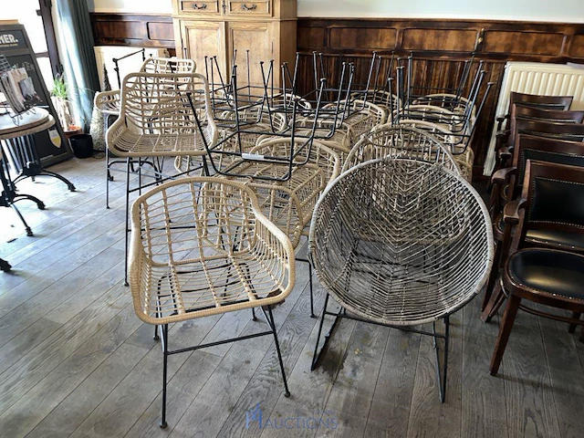 25 diverse terrasstoelen - afbeelding 1 van  5