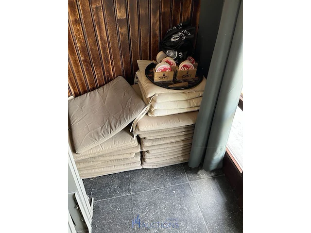 25 diverse terrasstoelen - afbeelding 5 van  5