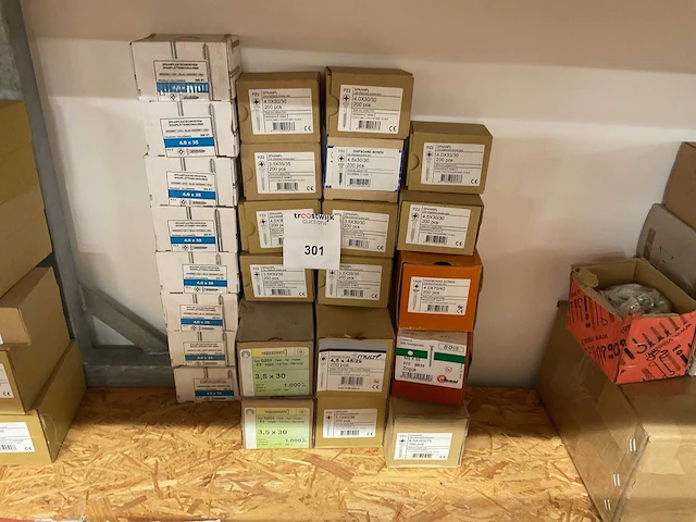 25 dozen spaanderplaatschroeven - afbeelding 1 van  7