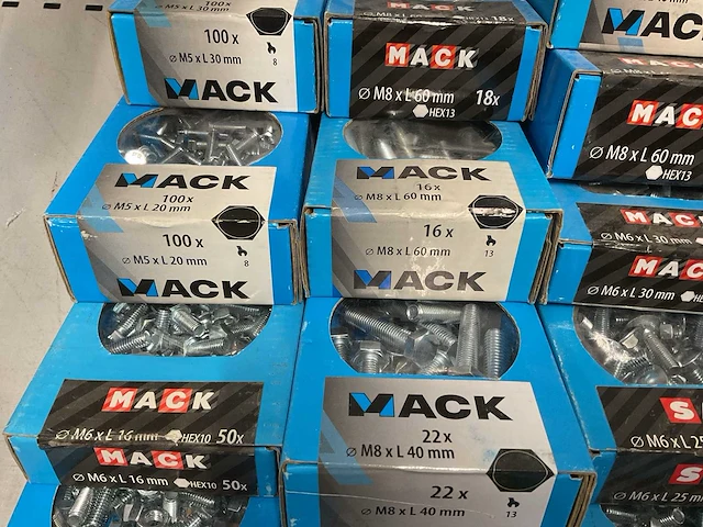 25 dozen tapbouten met moer; moeren - afbeelding 6 van  7