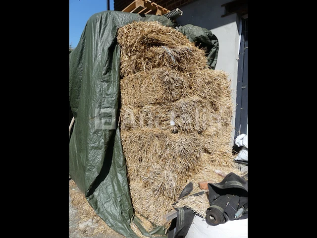 25 kleine strobalen - afbeelding 1 van  2